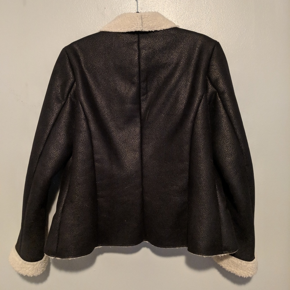 🆕 Shearling Jacket - Picture 5 of 6